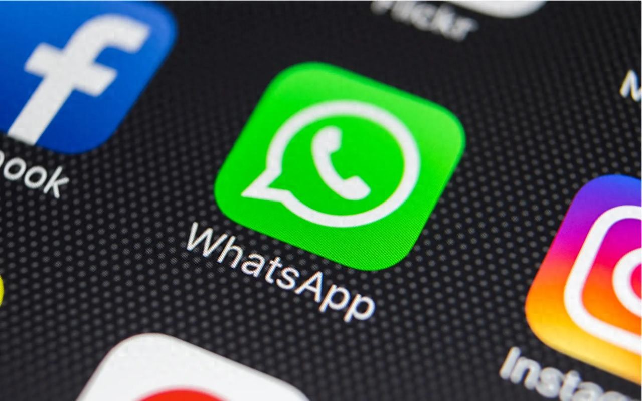 WhatsApp_易往聊天优势分析_加密聊天软件对比