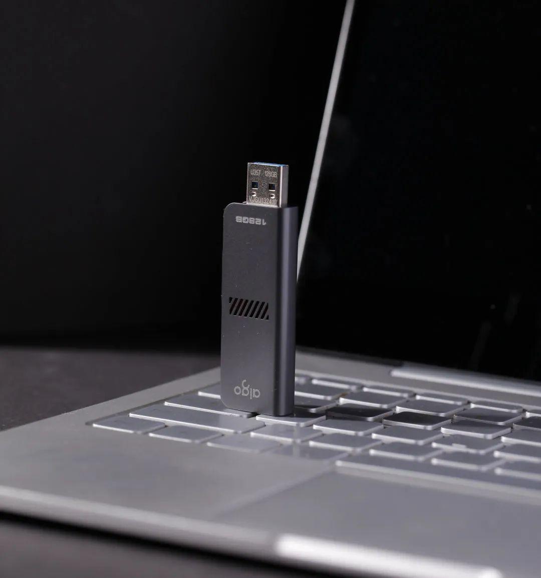aigo U357 440MB/s 读速_u盘的传输速度是多少_U盘技术发展历程