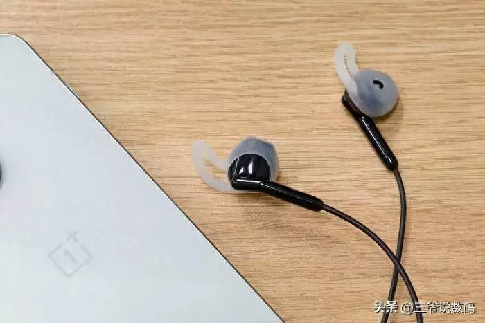 有线游戏耳机音质_打游戏用什么耳机7.1_wedoking入耳式游戏耳机