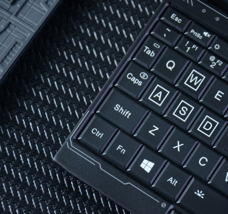 7寸迷你笔记本电脑推荐 触屏7英寸壹号本One-GX1 Pro迷你游戏本评测