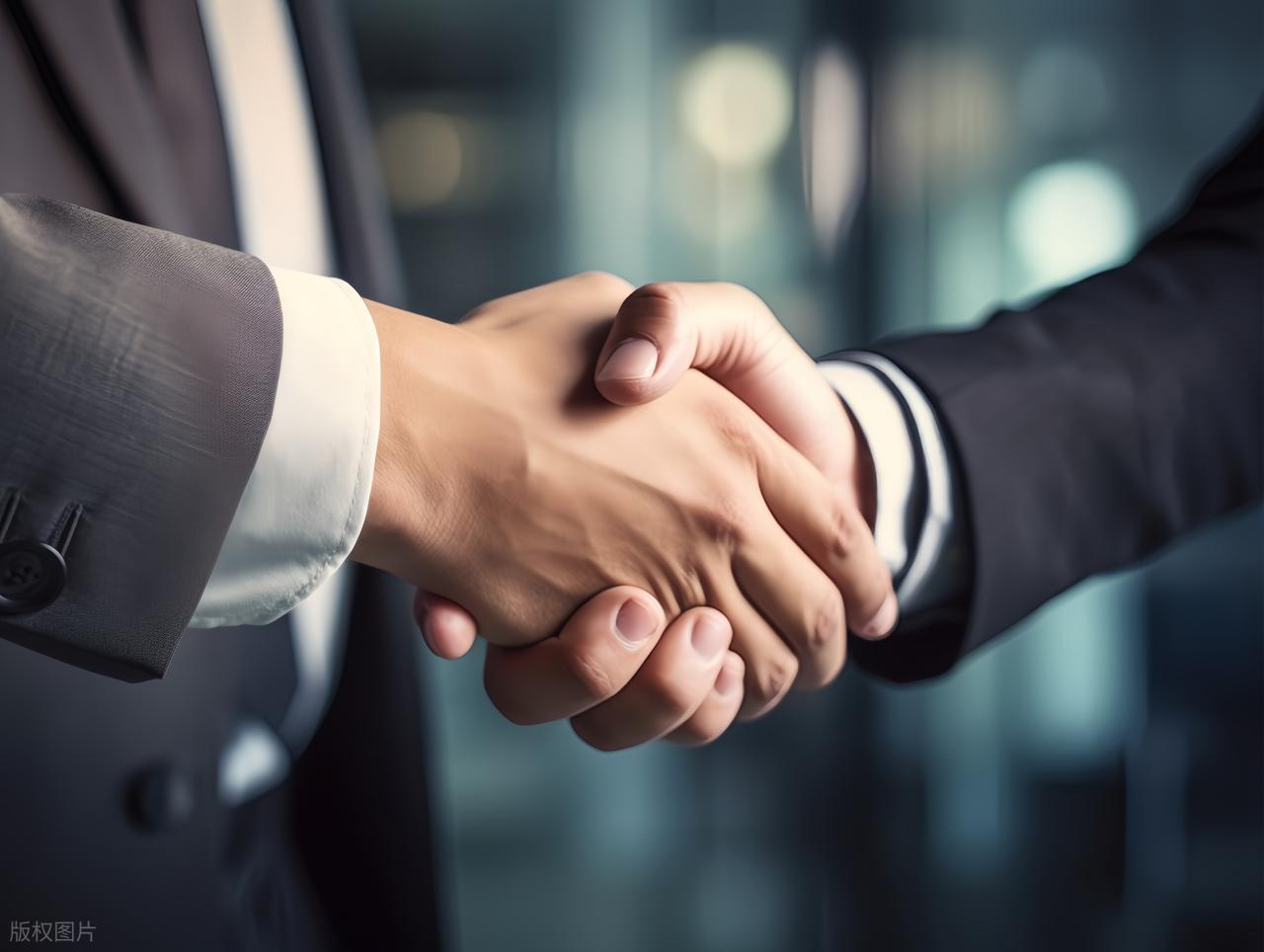 户外广告具体有哪些_户外服务客户信任积累_耐心沟通透明资源户外宝