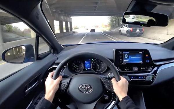 老司机开车技巧_老司机网站推荐_目光放长远驾驶