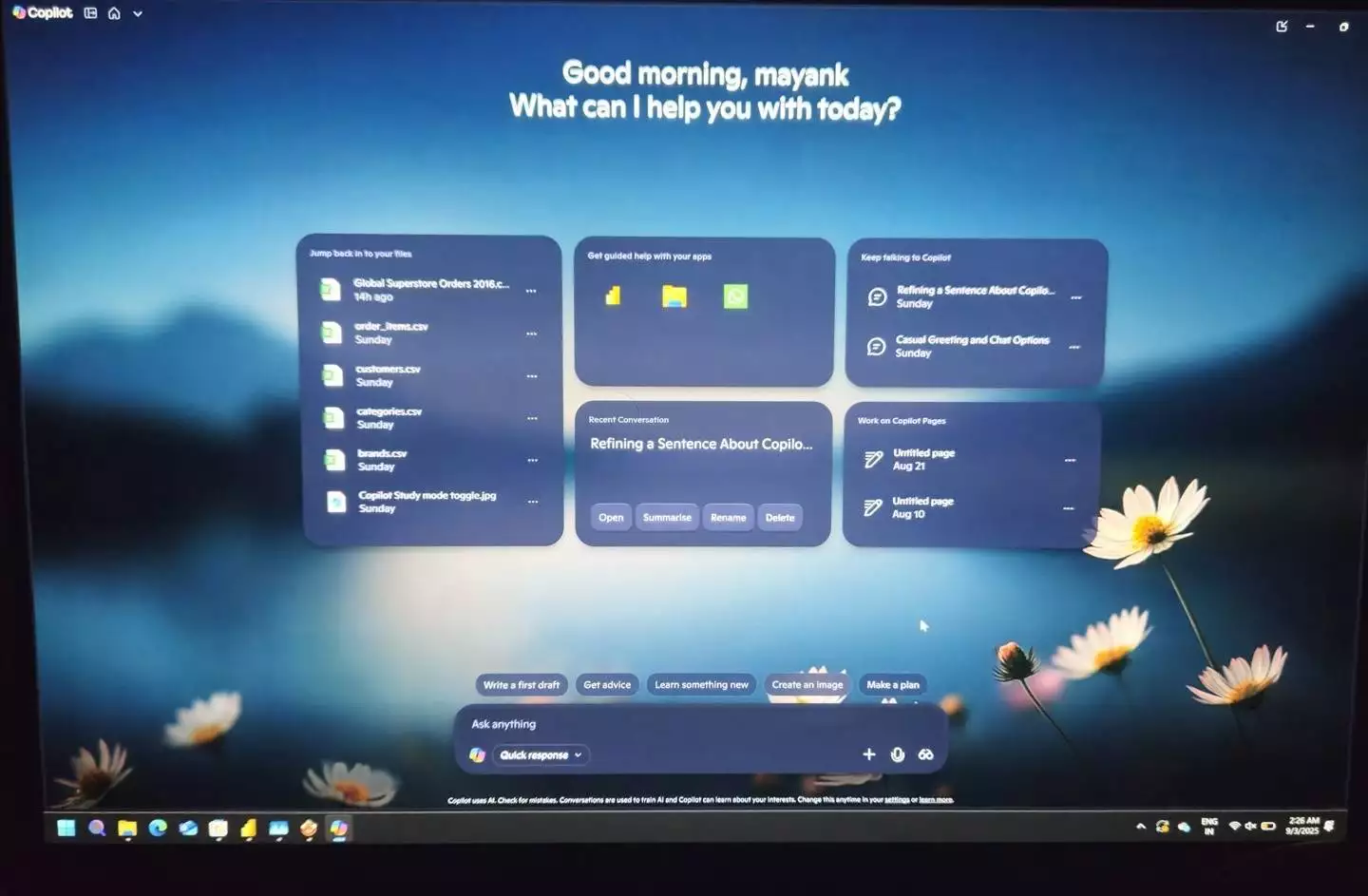 WhatsApp_Windows 11 Copilot 新主页界面_Windows 11 Copilot 功能卡片