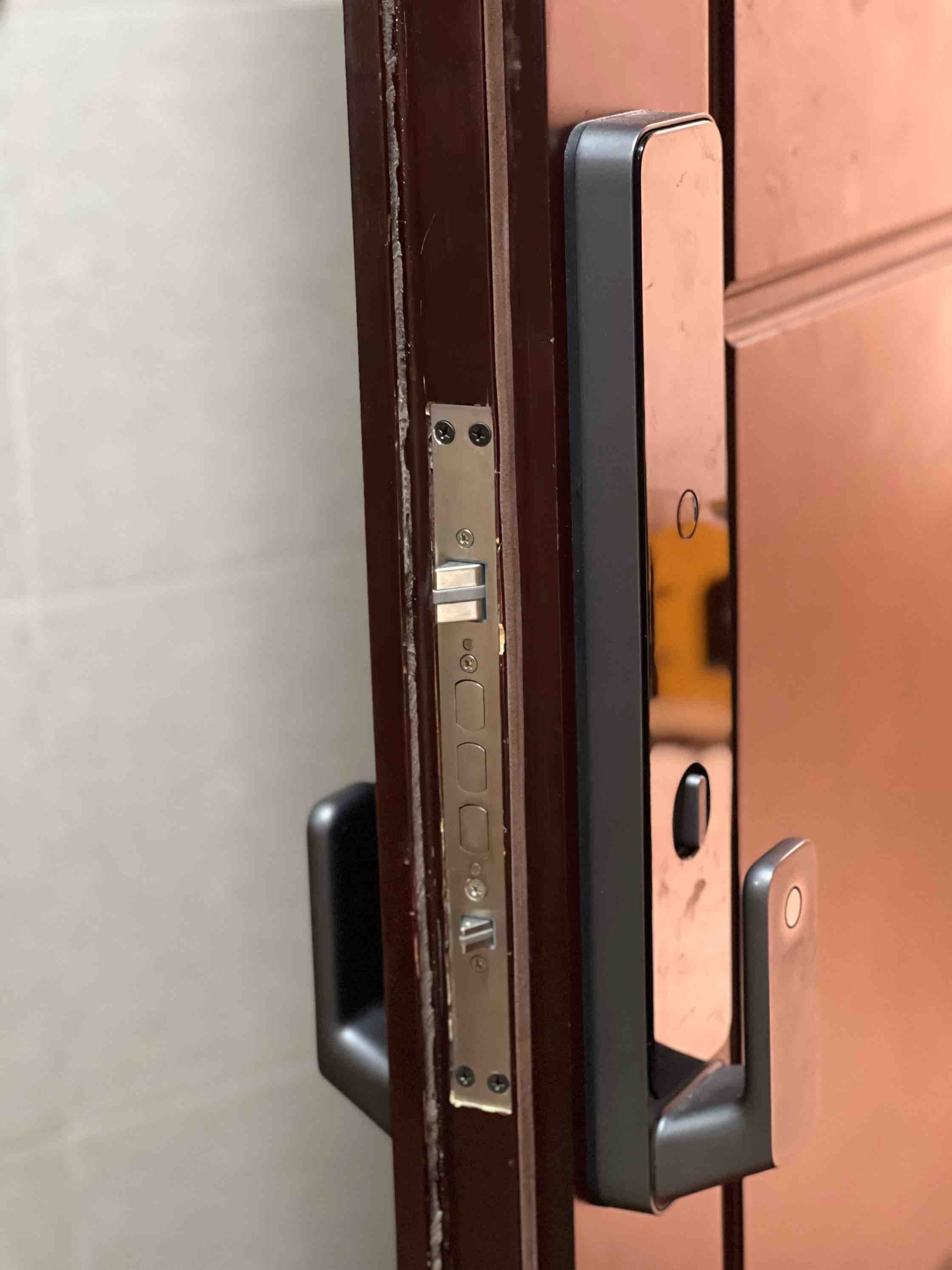 指纹密码锁评测_电子锁使用说明书_智能门锁使用体验