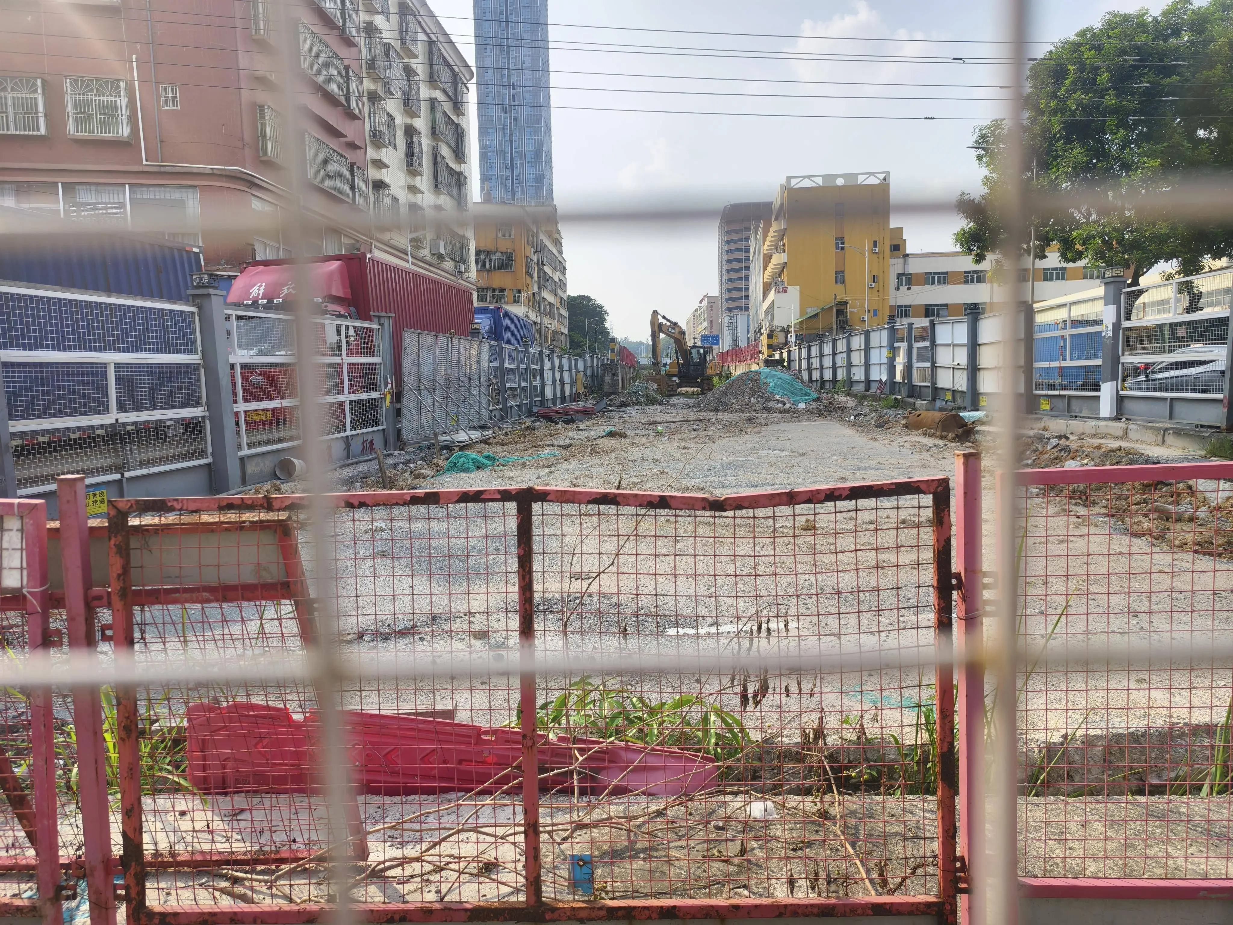 深圳多个区域超长待机围挡_深圳超期施工围挡_深圳住建局网站首页