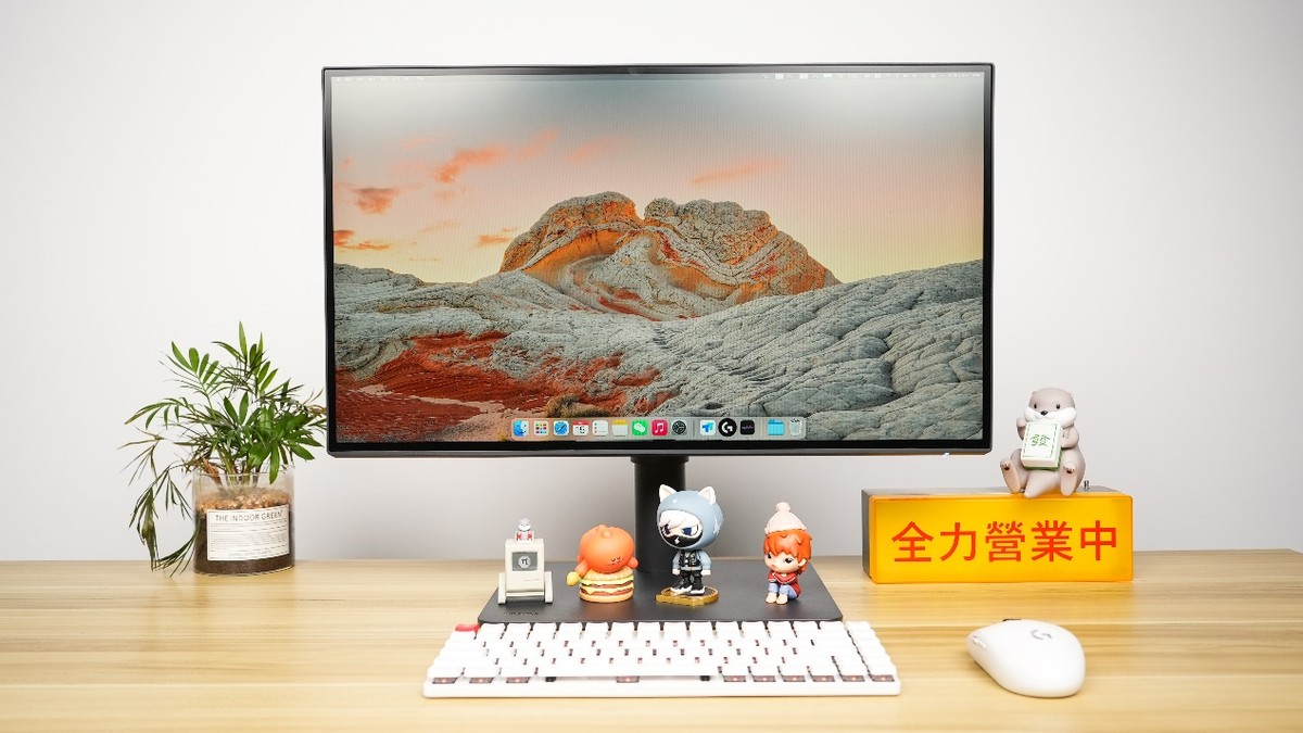iPad外接显示器_明基PD2506Q设计显示器_e人e本如何与电脑显示器联结