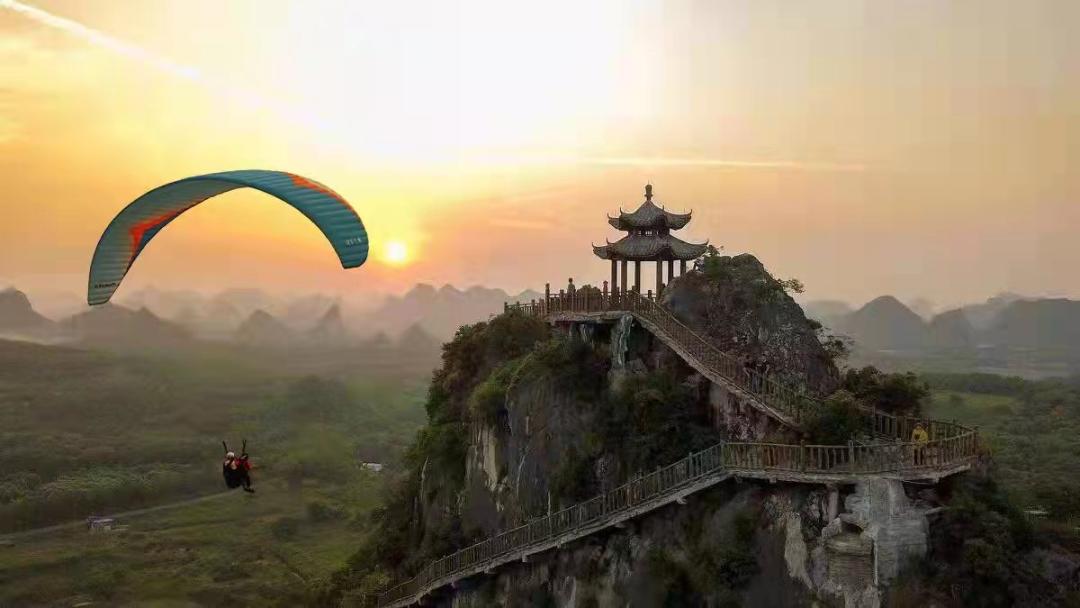 2025年1月南宁花花大世界现在有什么活动_南宁花花大世界热气球免费体验券_南宁花花大世界滑翔伞免费体验券