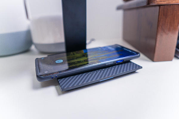 ipad可以读取移动硬盘_iPad Pro 12.9 配件推荐_MagEZ Tablet Stand 磁吸充电支架