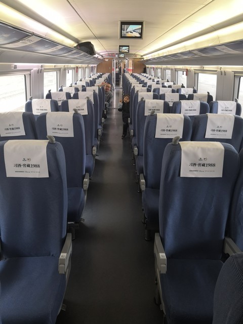 付费选座有必要吗_高铁靠窗无窗投诉_铁路座位标注误导