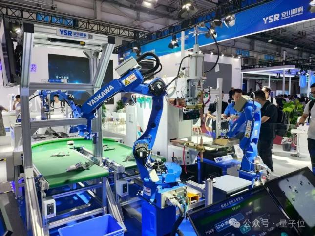 自动提号机器人系统_机器人全场景覆盖_2025世界机器人大会