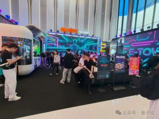 自动提号机器人系统_2025世界机器人大会_机器人全场景覆盖