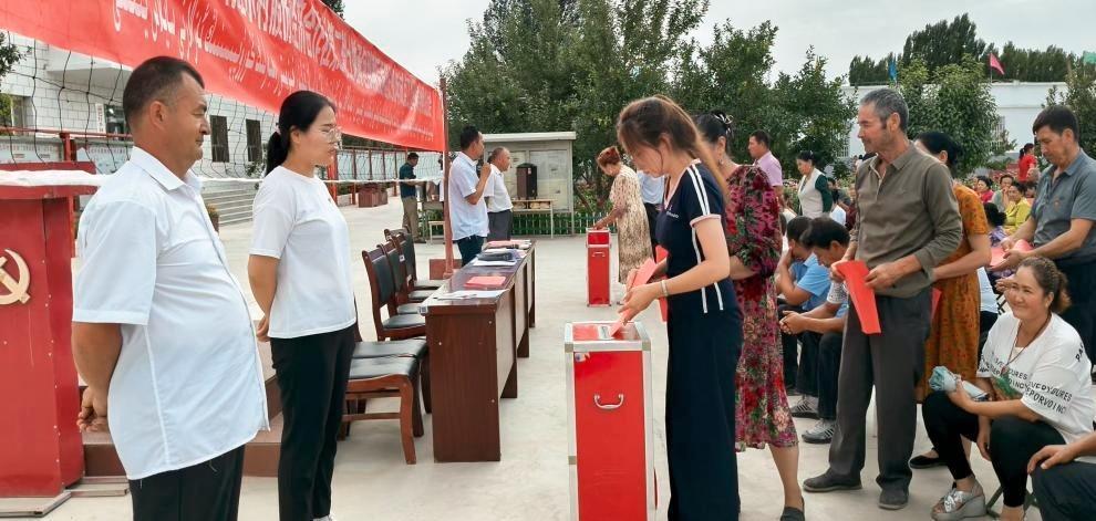 土地承包到期后再延长三十年试点_拜城县温巴什乡人大代表_中国人大新闻发布会土地承包视频