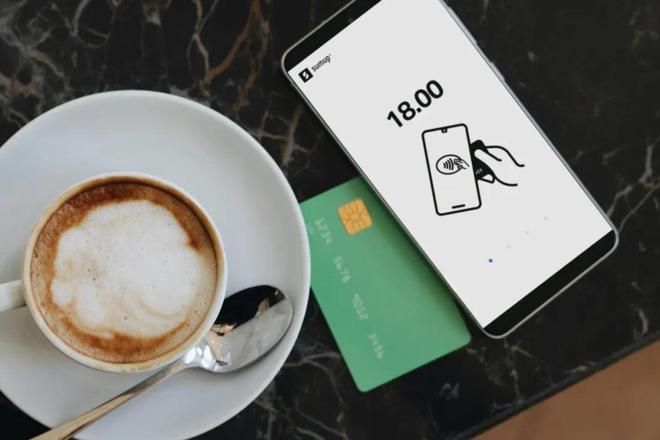 2025年香港稳定币发展现状_WhatsApp_香港稳定币条例对全球稳定币格局的影响