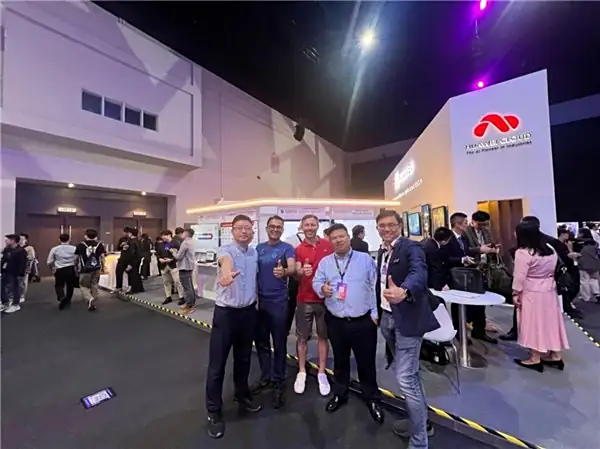 WhatsApp_2025年东盟人工智能峰会 马来西亚 数字部 AI主权 创新展区 Udesk 华为云
