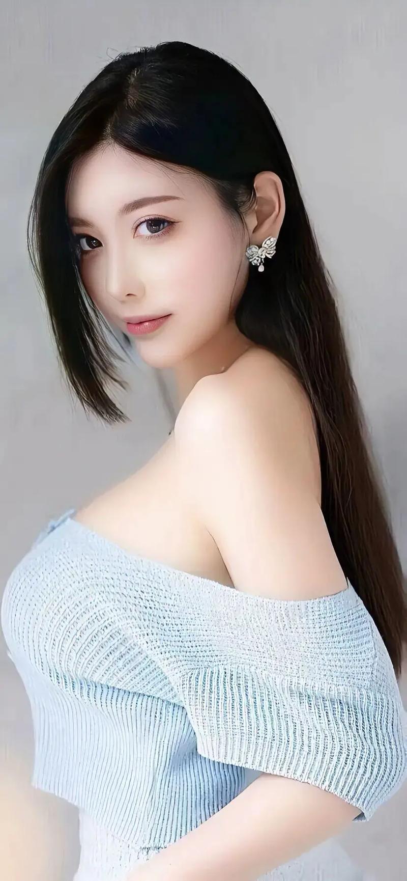 新质生产力_习近平高质量发展_WhatsApp
