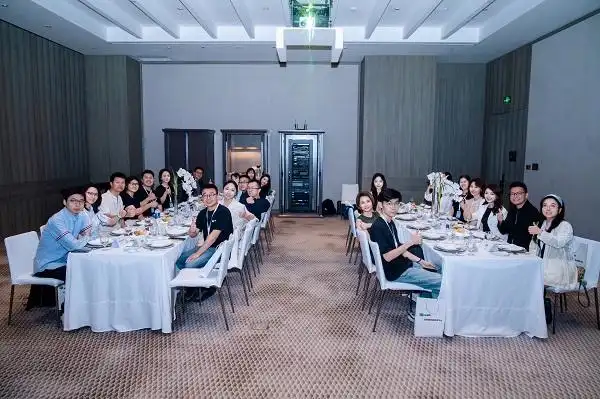 WhatsApp驱动中国企业全球化_META CONVERSATION_WhatsApp